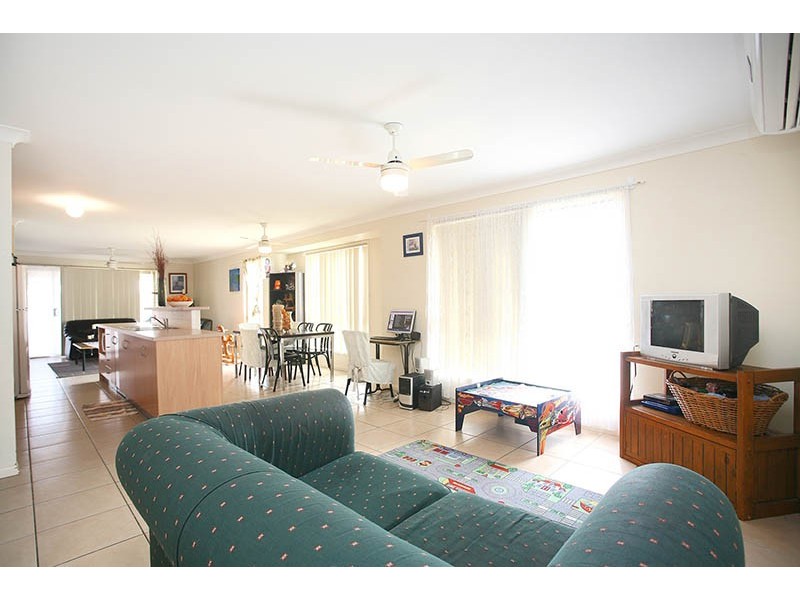 9 Mavis Court, Rothwell QLD 4022