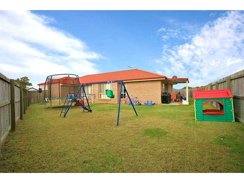 9 Mavis Court, Rothwell QLD 4022
