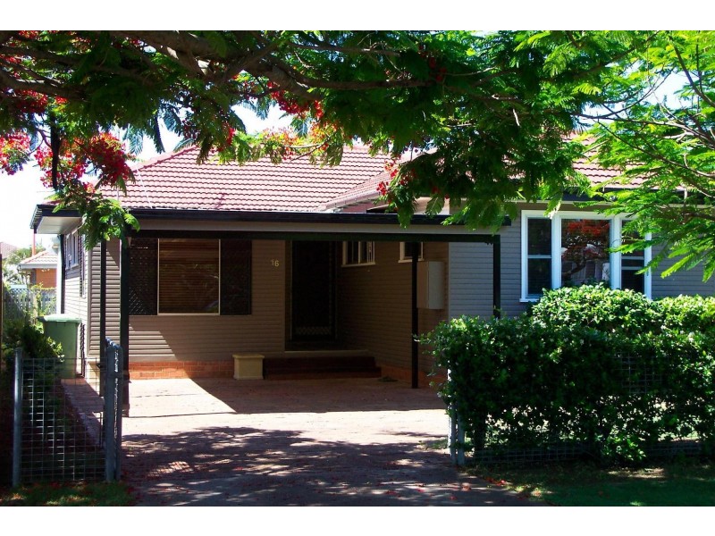 16 Garnet Street, Scarborough QLD 4020