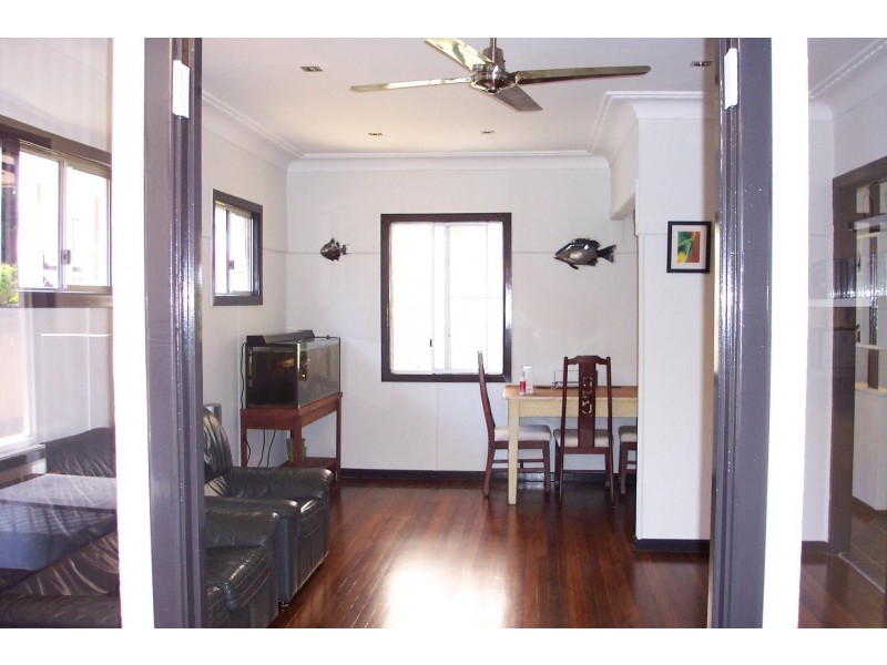 16 Garnet Street, Scarborough QLD 4020