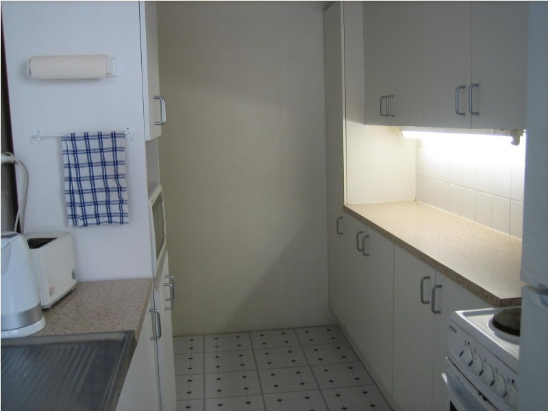 6/89 Marine Parade, Redcliffe QLD 4020