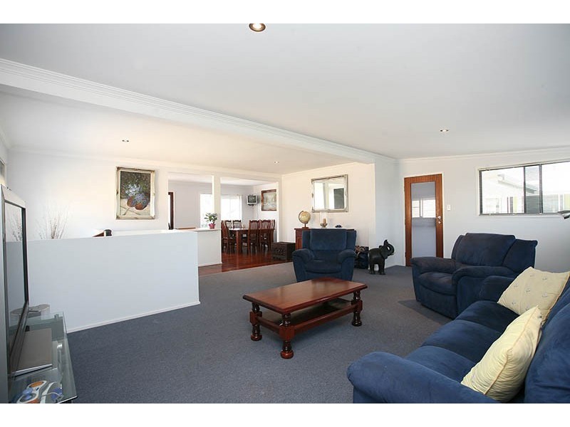 35 Langdon Avenue, Margate QLD 4019