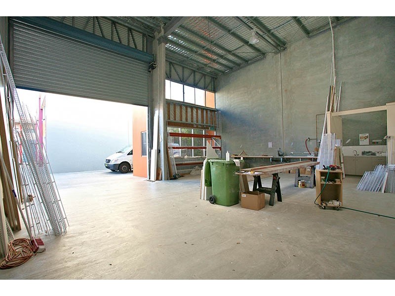 4/349 MacDonnell Road, Clontarf QLD 4019