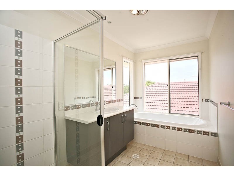 12 Morwell Crescent, North Lakes QLD 4509