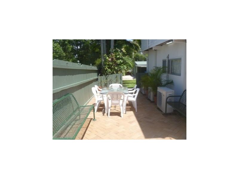 25 Lucas Street, Scarborough QLD 4020