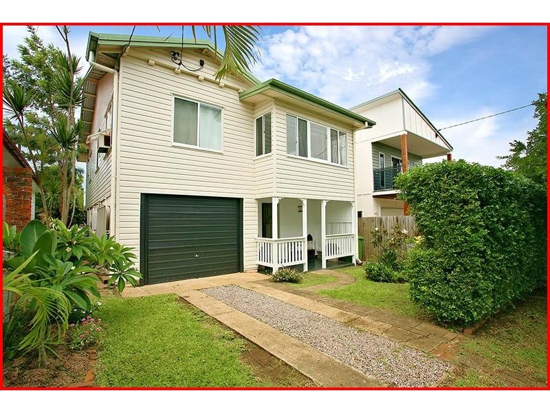 28 Donald Street, Woody Point QLD 4019