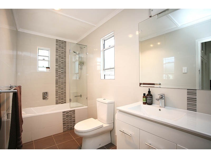 28 Donald Street, Woody Point QLD 4019