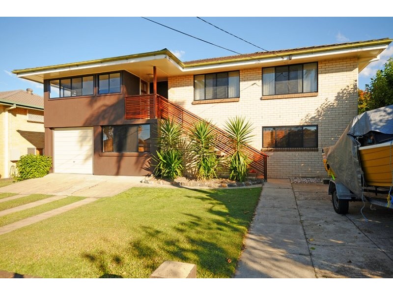 19 Gardenia Street, Clontarf QLD 4019