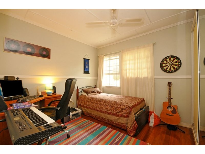 37 Watson Street, Clontarf QLD 4019