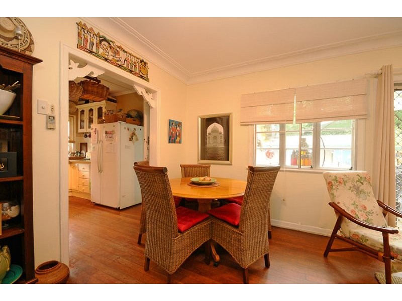 37 Watson Street, Clontarf QLD 4019