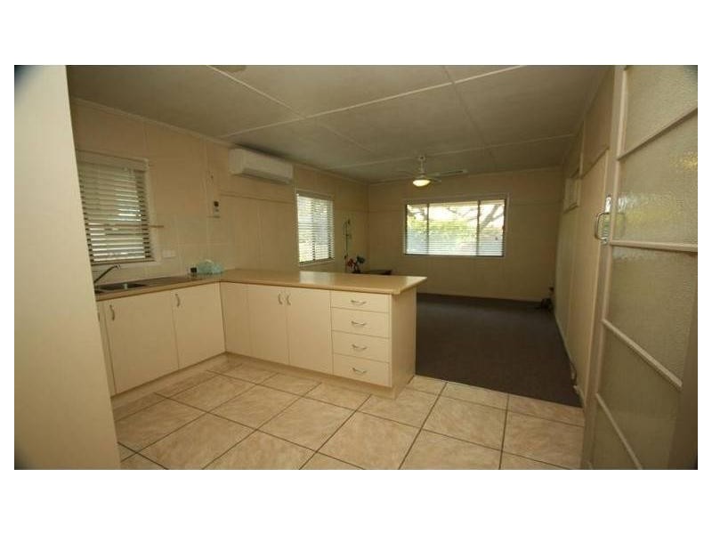 35 Dunbar Street, Margate QLD 4019