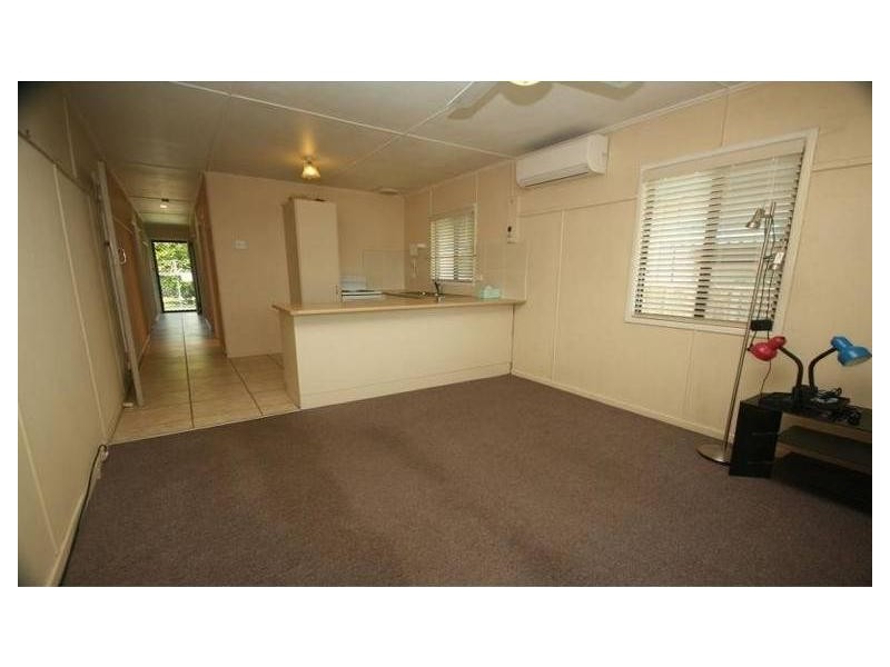 35 Dunbar Street, Margate QLD 4019