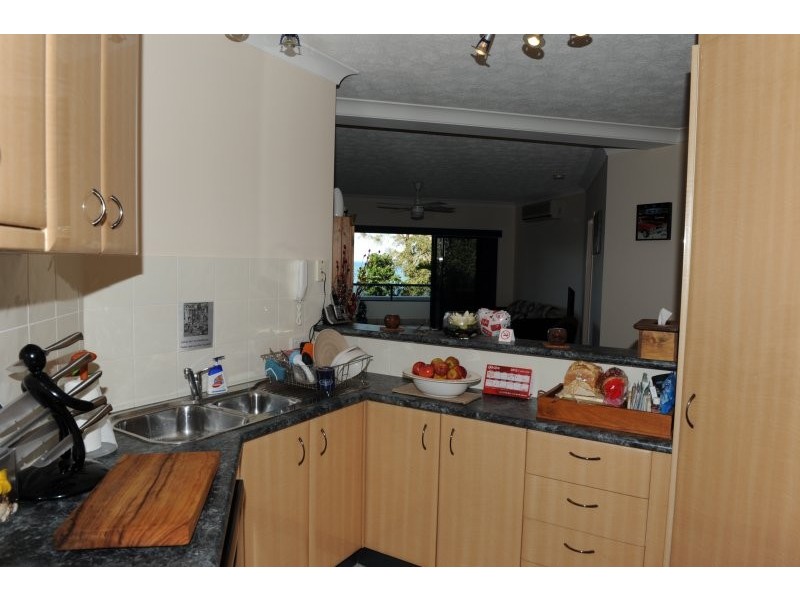 5/93 Marine Parade, Redcliffe QLD 4020