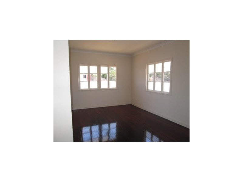 1/30 Silvyn Street, Redcliffe QLD 4020