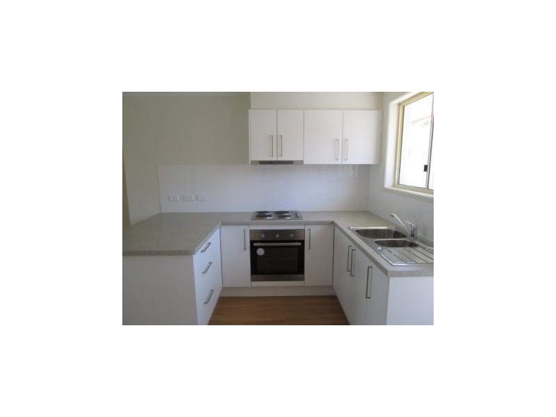 3/30 Silvyn Street, Redcliffe QLD 4020