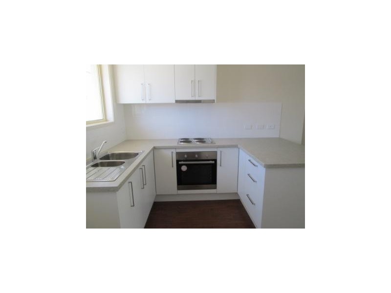 8/30 Silvyn Street, Redcliffe QLD 4020