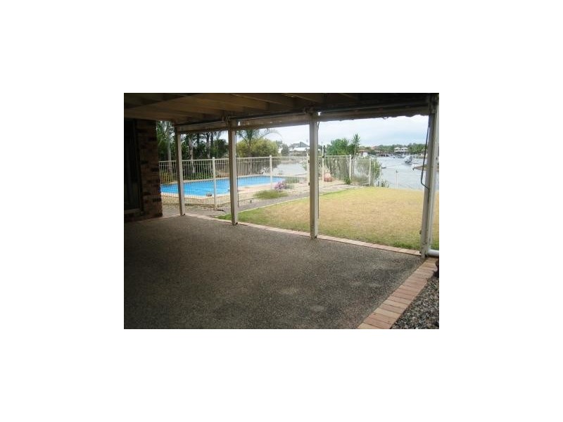 14 Constellation Court, Newport QLD 4020