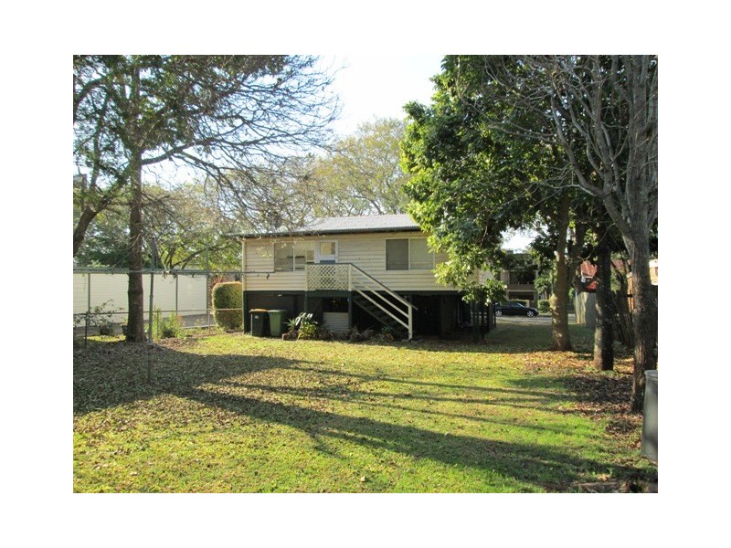 13 Grant Street, Redcliffe QLD 4020