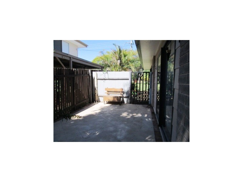 33 Pamrick Crescent, Clontarf QLD 4019