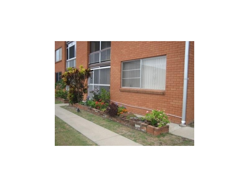 1/9 Meredith Street, Redcliffe QLD 4020