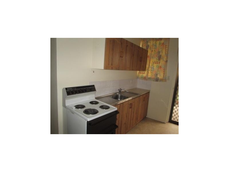 1/9 Meredith Street, Redcliffe QLD 4020