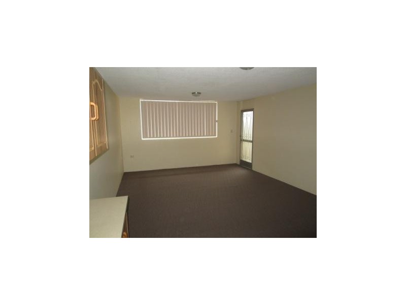 1/9 Meredith Street, Redcliffe QLD 4020