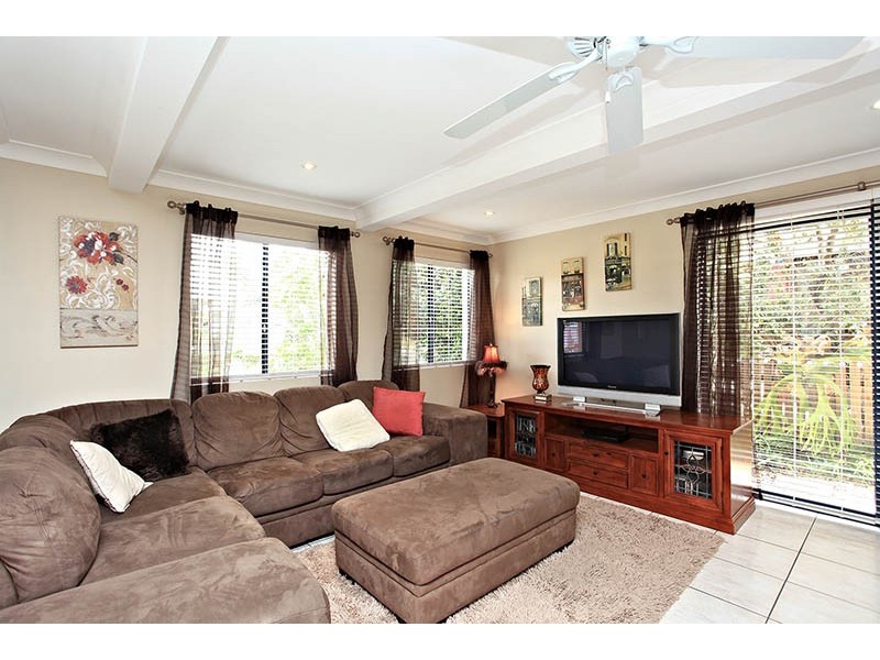 11 Watson Street, Clontarf QLD 4019