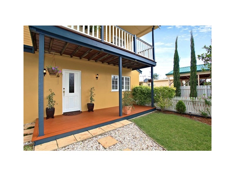 11 Watson Street, Clontarf QLD 4019