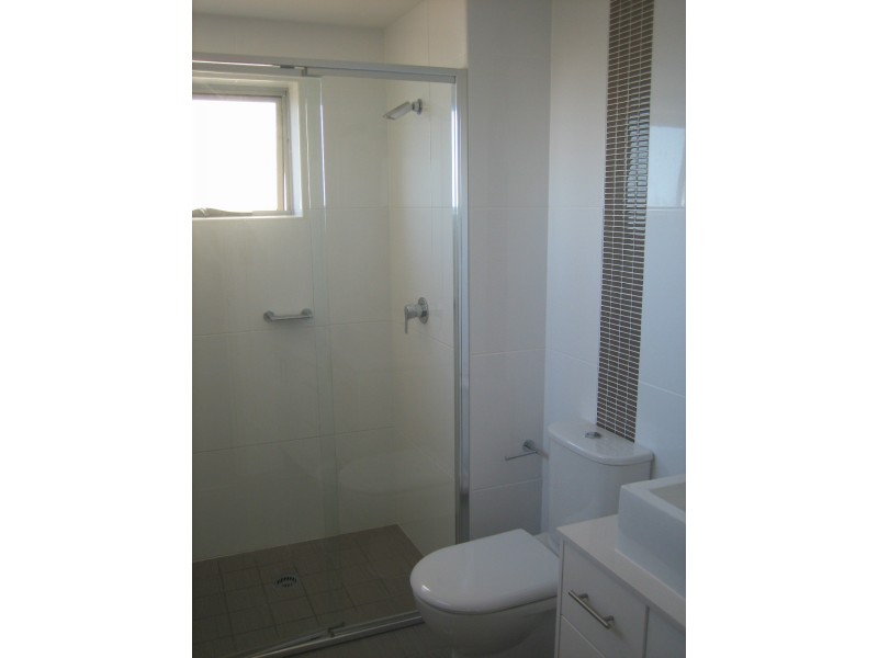 28/83 Marine Parade, Redcliffe QLD 4020