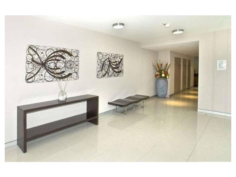17/83 Marine Parade, Redcliffe QLD 4020