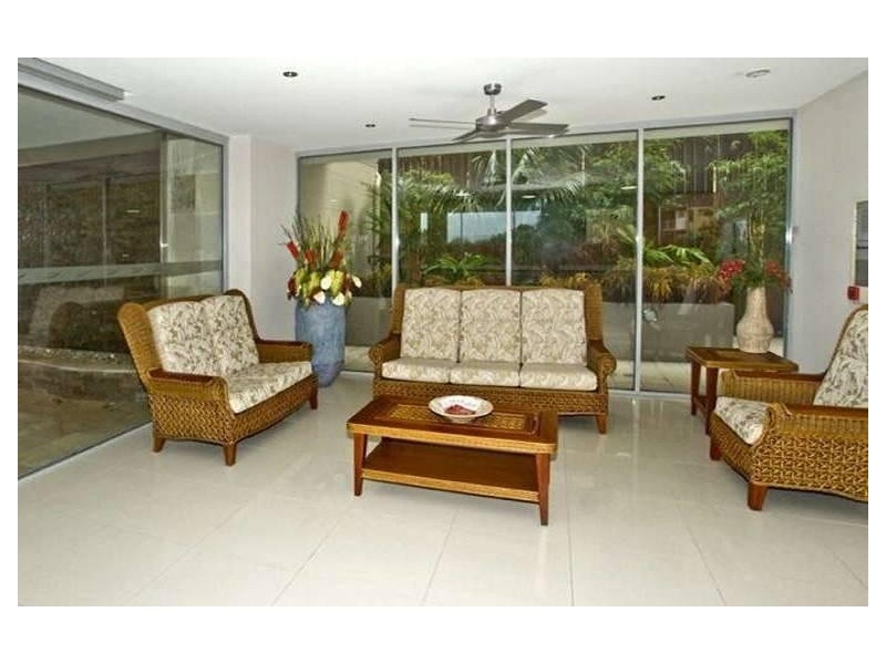 17/83 Marine Parade, Redcliffe QLD 4020