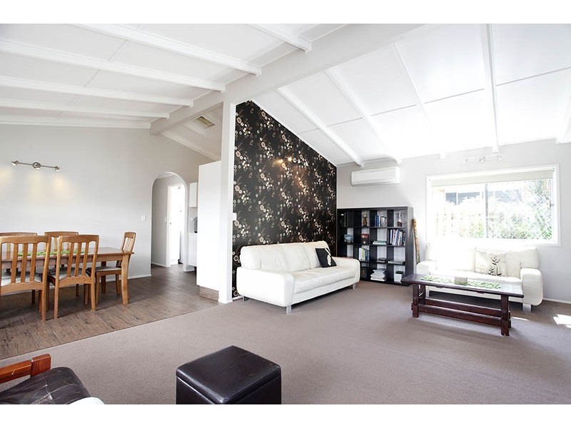 27 Kate Street, Woody Point QLD 4019