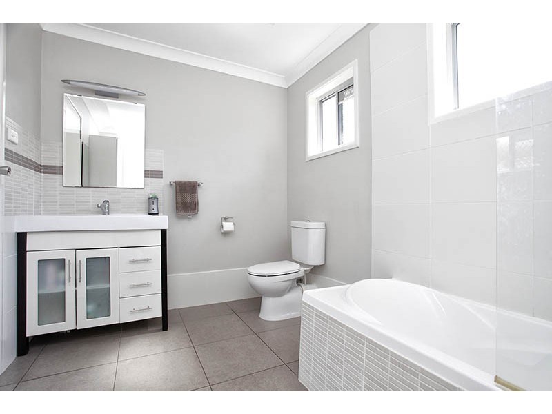 27 Kate Street, Woody Point QLD 4019