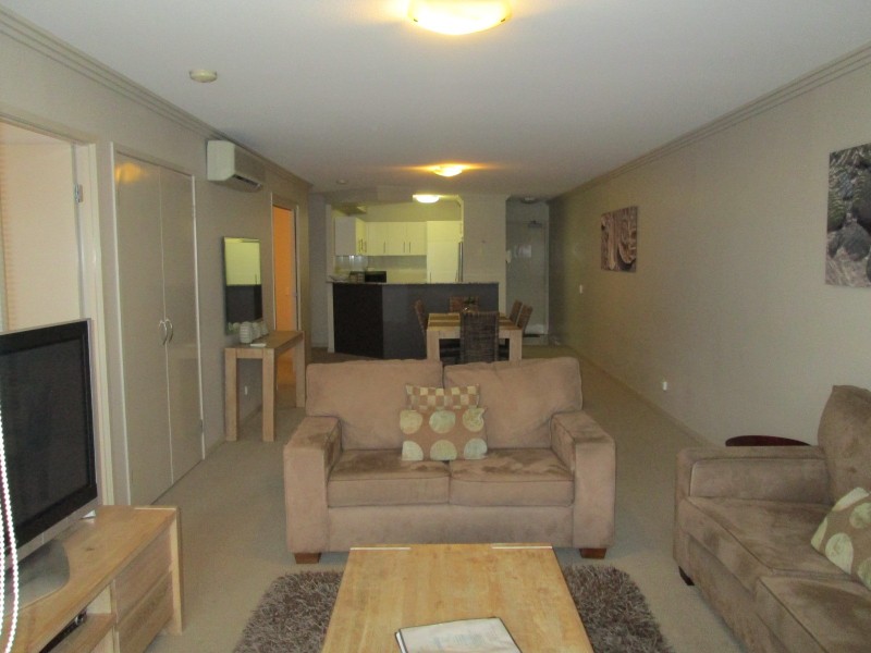 101/87 Landsborough Avenue, Scarborough QLD 4020