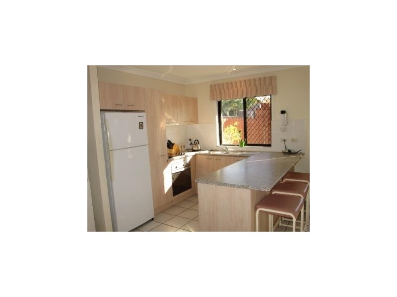 2/34 Baldwin Street, Redcliffe QLD 4020