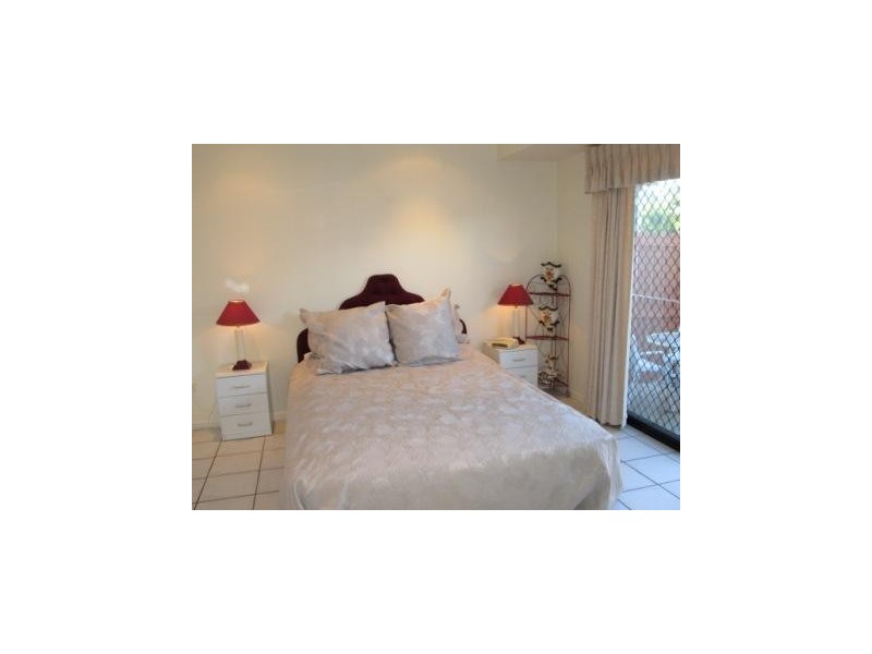 2/34 Baldwin Street, Redcliffe QLD 4020