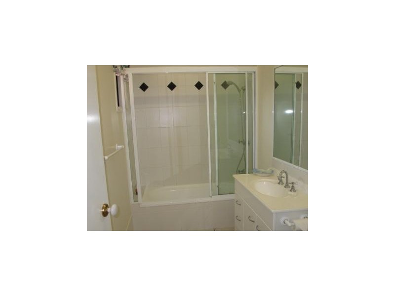 2/34 Baldwin Street, Redcliffe QLD 4020