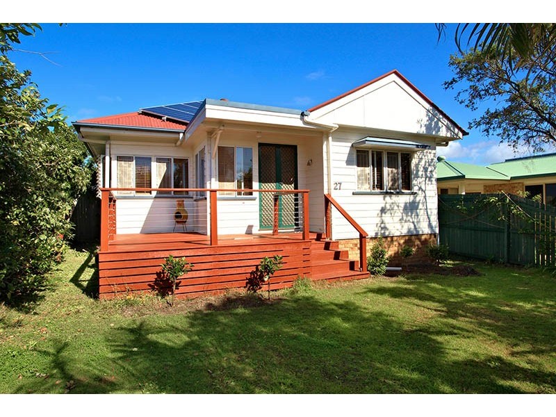 27 Pearl Street, Scarborough QLD 4020
