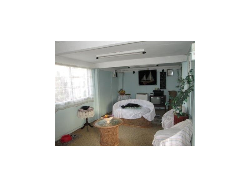 1 Watt Street, Redcliffe QLD 4020