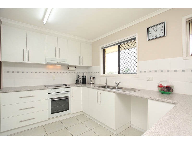 53 Scarborough Road, Redcliffe QLD 4020