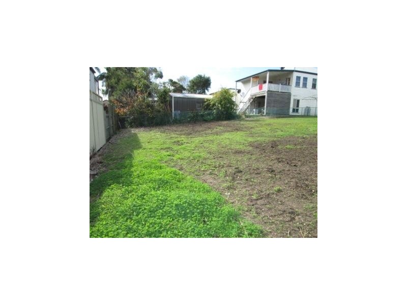 1a Inglis Street, Woody Point QLD 4019