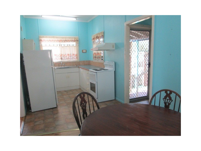 27 Ella Street, Redcliffe QLD 4020