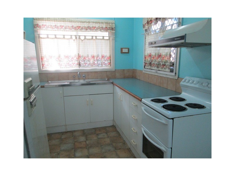 27 Ella Street, Redcliffe QLD 4020