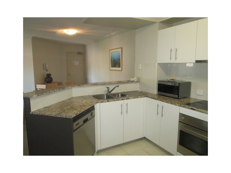 204/87 Landsborough Avenue, Scarborough QLD 4020