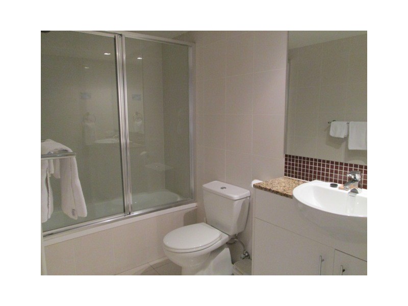 204/87 Landsborough Avenue, Scarborough QLD 4020