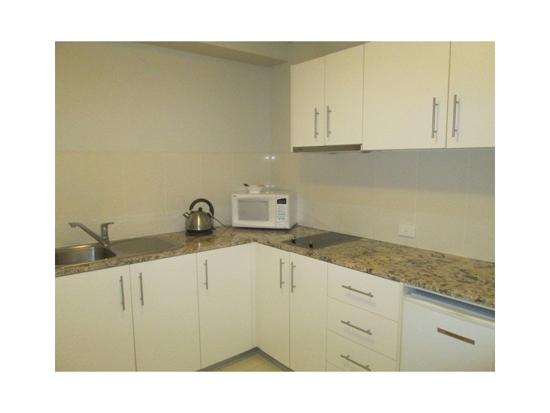 204/87 Landsborough Avenue, Scarborough QLD 4020