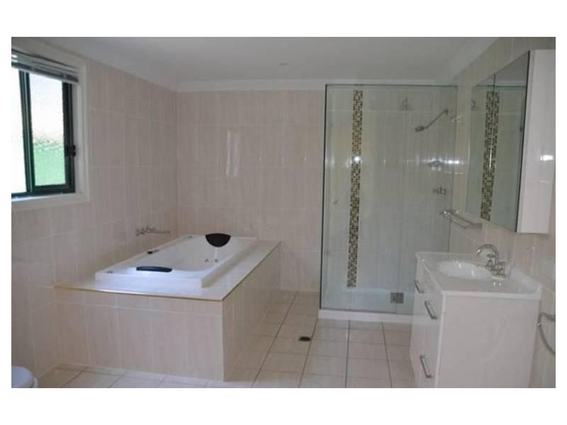 86 Longland Street, Redcliffe QLD 4020