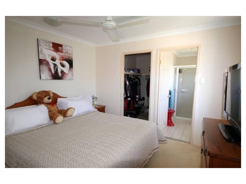 3 Hoddle Court, Rothwell QLD 4022