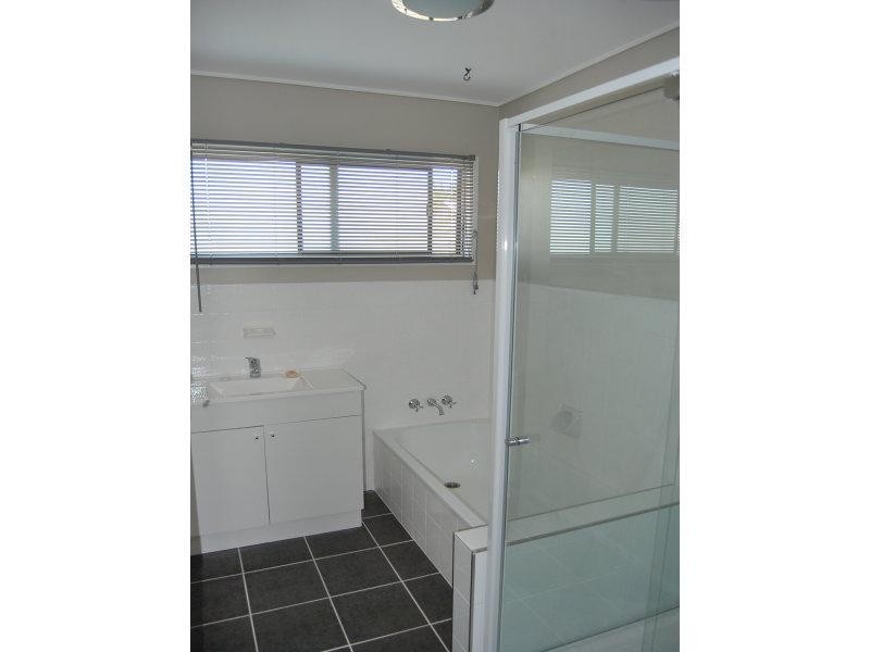 12a Tilley Street, Redcliffe QLD 4020