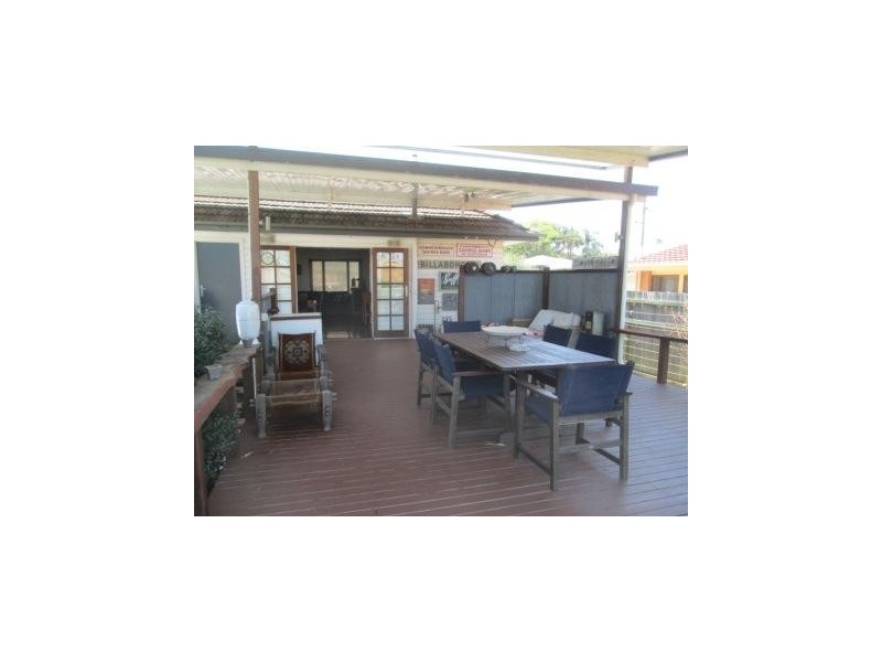 3 Lancaster Avenue, Redcliffe QLD 4020